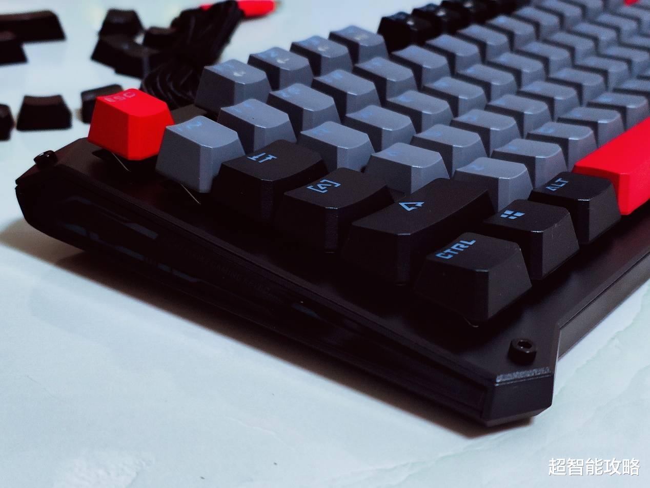 机械键盘|血手幽灵三代光轴机械键盘B930评测,不止颜值高,实力更是非凡