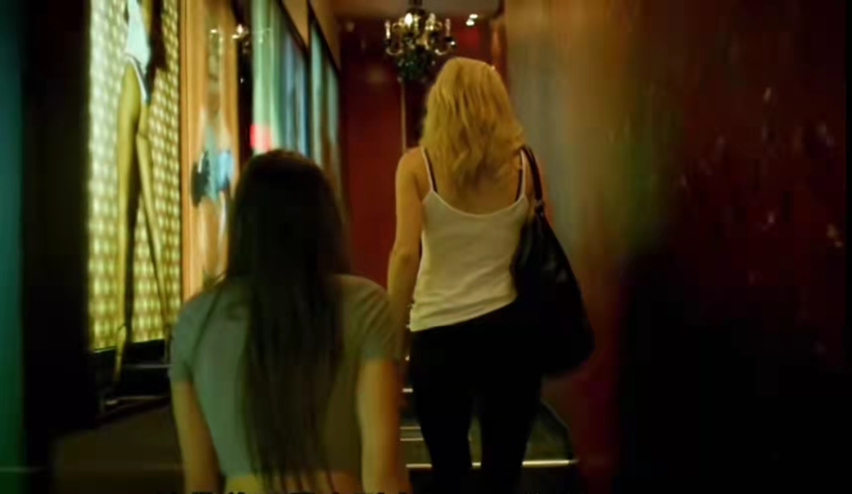 欧阳娜娜|《斯巴达克斯》中伊利西亚扮演者薇娃碧安卡的电影，内味有了