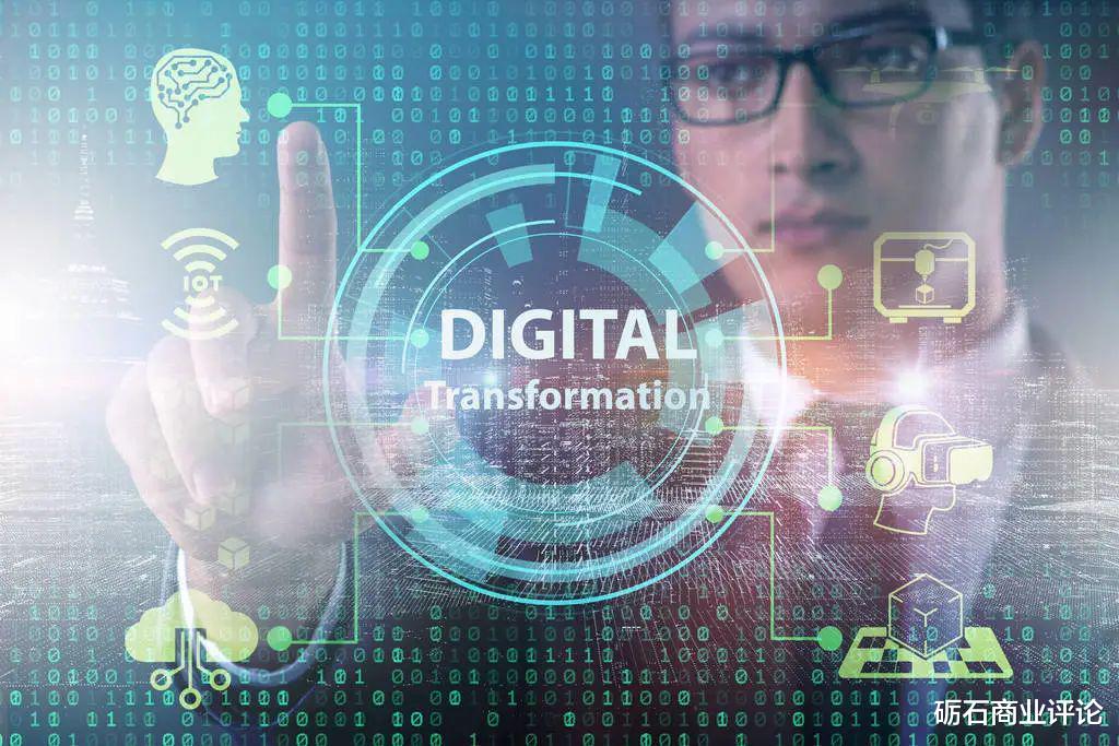 酷派|对话华为前CIO周良军：任正非宁肯停掉基建项目，也要把数字化变革做下去