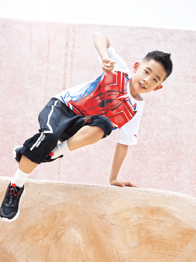 费曼|爸爸去哪儿最大萌娃已16岁!费曼上线纠正年龄,带头自嘲“好丑”