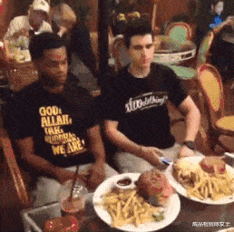 手表 “在五星酒店捡了个块手表，能值500吗？”