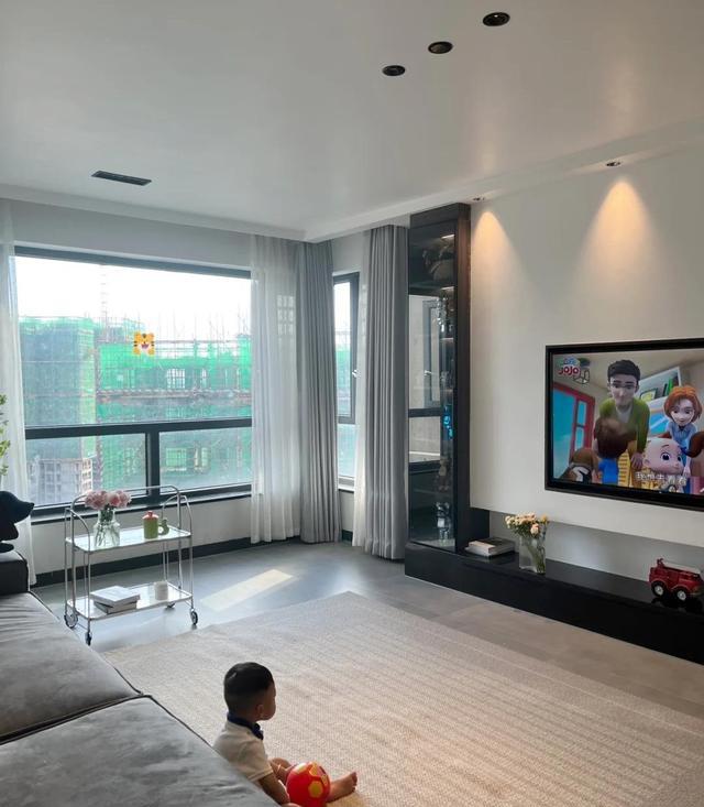 湖南夫妇拒绝“过度装修”,把146家装修得堪称教科书,超有品味