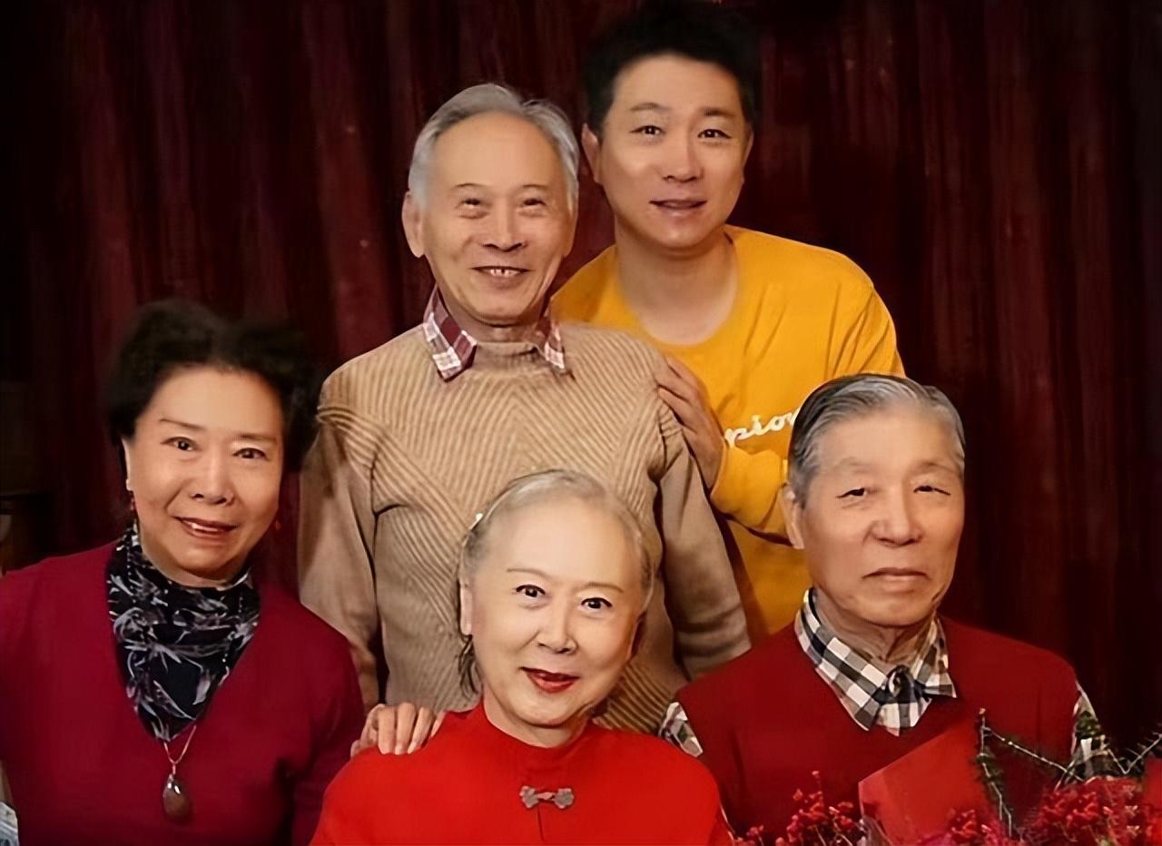 刘长瑜|坎坷的“李铁梅”刘长瑜：丈夫早逝后再婚，平凡儿子是她的骄傲