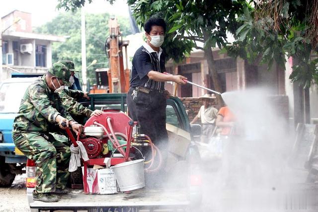 连花清瘟|新冠阳性在家用艾草泡脚就能好的快?