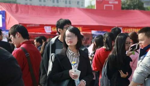 二十不惑2|“抱歉,我们不招学生干部”,HR说出了背后实情,原因很现实!