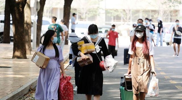 大学生|华为最新校招名单公布,有3所双非大学位列其中,5倍薪酬令人羡慕