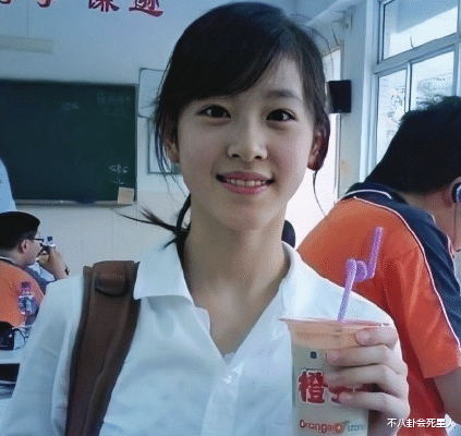 豪门|内地6大豪门阔太，嫁首富，被英国王子接见，住故宫边，钱花不完