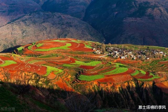草原|摄影师眼中的秋天在哪？国内这10个旅行地，每一个都藏着浓郁的秋