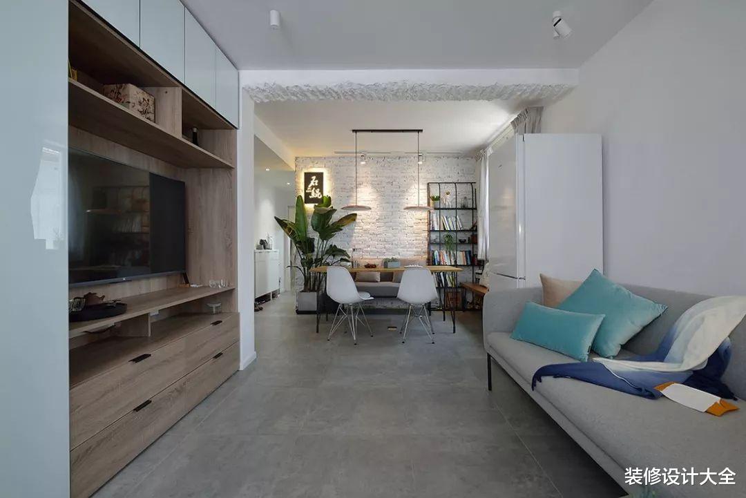 67平小户型简约风,阳台也在卧室内,布局紧凑又合理!