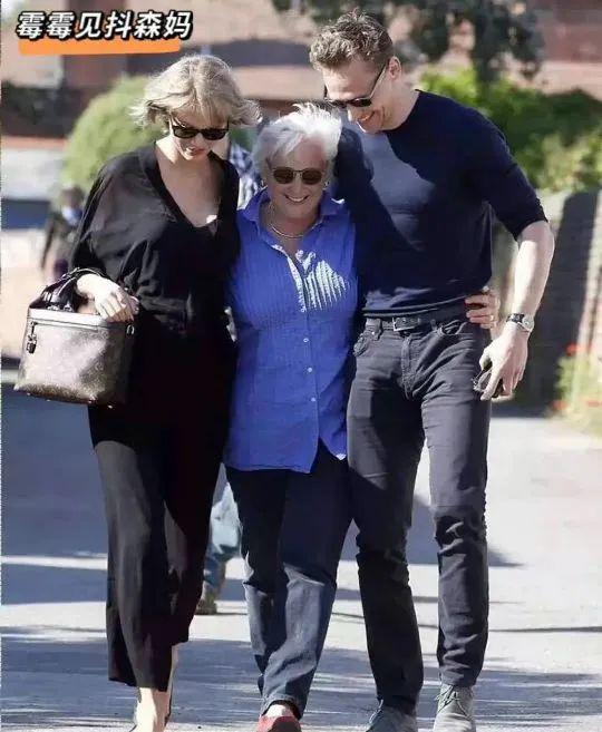 抖森|41岁“全球最性感男神”官宣订婚，哭瞎无数网友：长得酷似奥巴马，她谁？