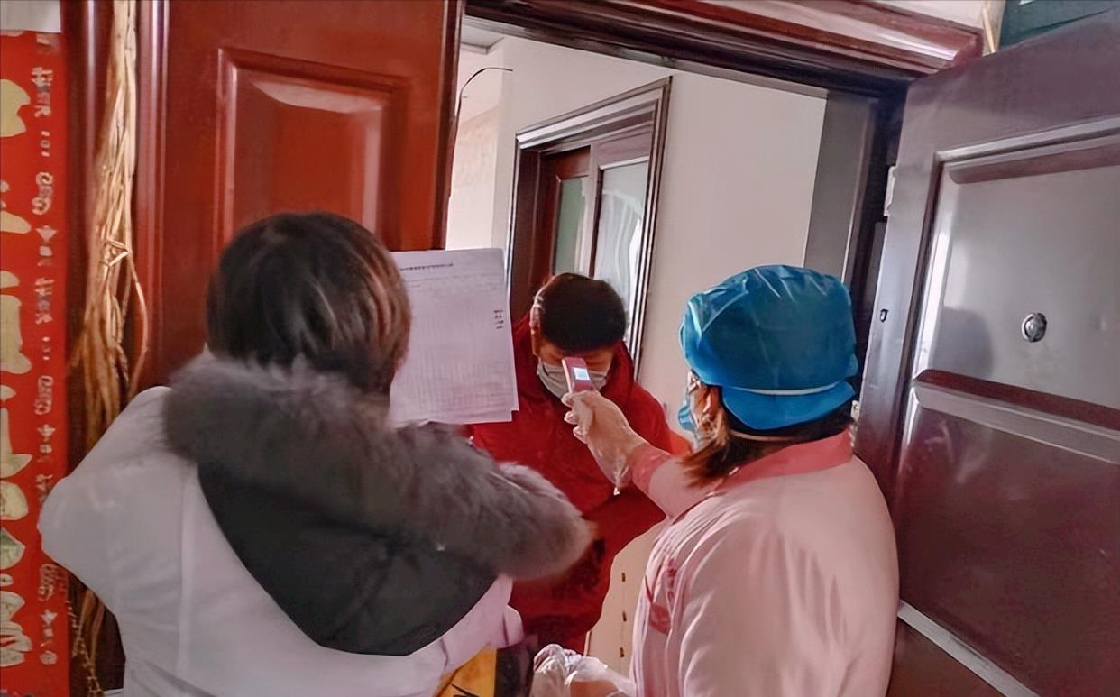 因为疫情的原因被封在家里,你们每天是怎么度过的?