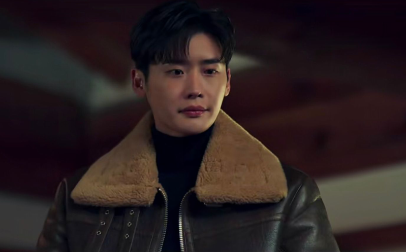 杨幂|《黑话律师》微醺哥是替罪入狱,并非坏人,会长儿子才是十恶不赦