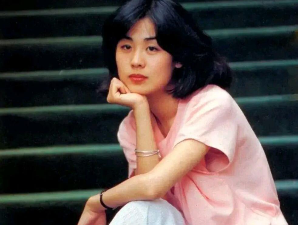 电影|当红时出国的7位女星,留下的都成了“老戏骨”,她们后悔了吗