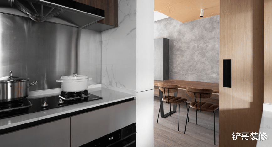 谁说小户型不能有大别墅的体验感，不仅有独立卫生间，还有大书房