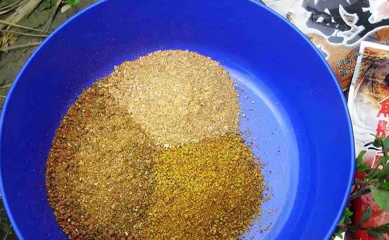 饵料|明明可以单开，为何非要混合搭配，钓鱼开饵真的这么复杂吗？