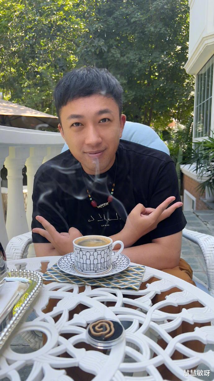 于正|啥情况？于正登上热搜，还一口气把一堆艺人送上了热搜