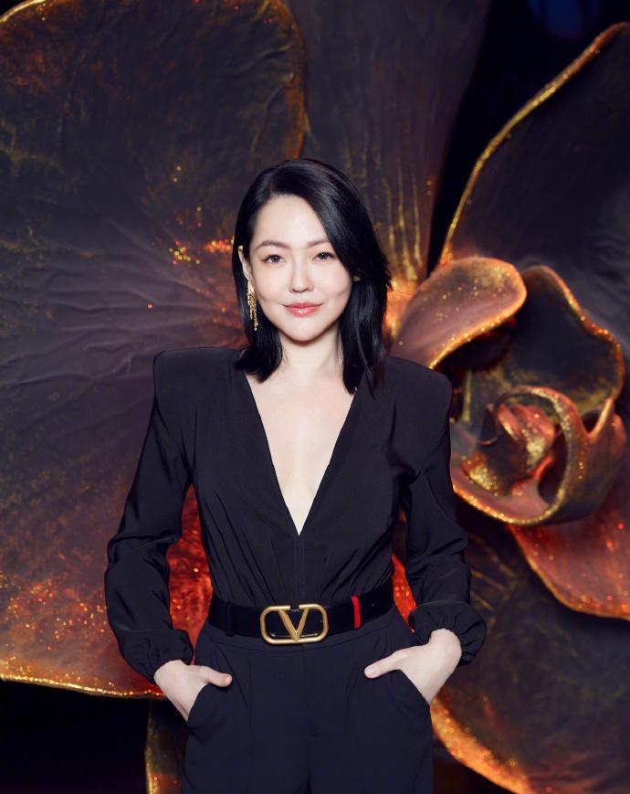 小S|小S搞双标:唯唯诺诺接受自己不幸婚姻,却重拳出击姐姐幸福婚姻