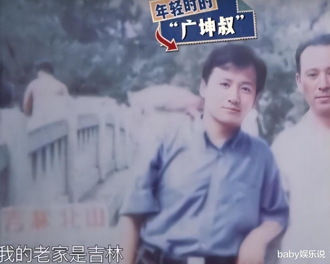 唐鉴军|“赵本山接班人”唐鉴军：走红后拒绝抛弃不孕妻子，如今苦尽甘来