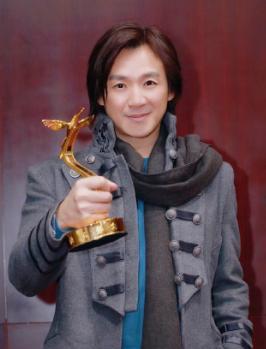 朱永棠|52岁朱永棠:曾是张柏芝初恋,被踢出古惑仔五虎,今撞脸黄家驹