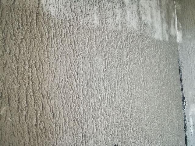 做了防水的墙面上不能直接贴瓷砖,用这两套方案才更牢固