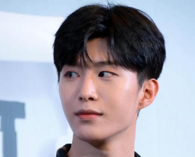 范丞丞|乐华七子两位成员塌房引担忧,黄明昊被劝解约,范丞丞被劝退团