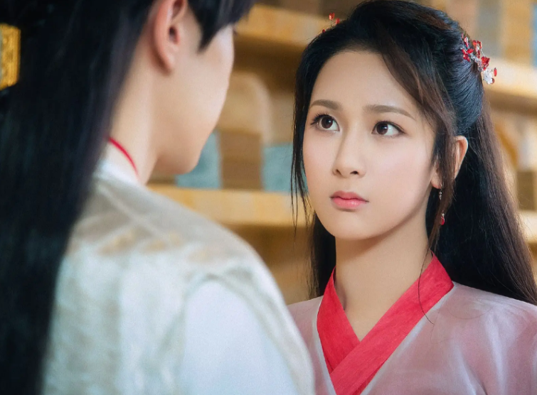 杨紫|《沉香如屑》被传要播了，杨紫又拿到王炸剧，主演颜值高，该爆了