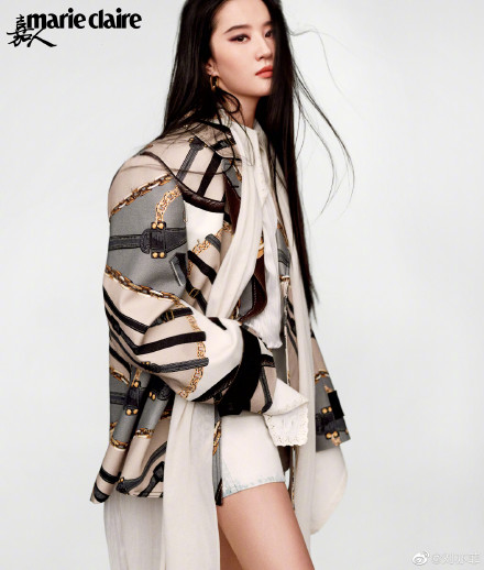 刘亦菲|刘亦菲嘉人三月刊封面曝光,造型多变,又酷又飒~