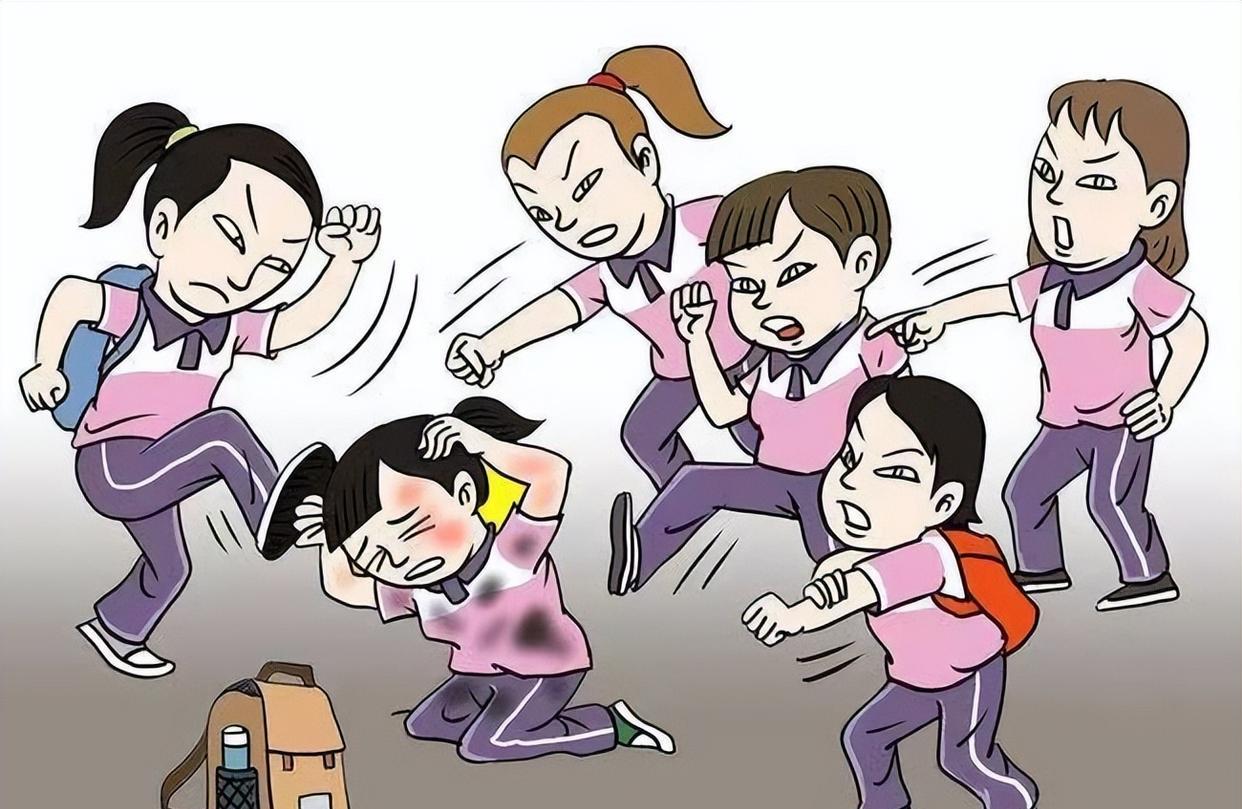 江西14岁初中女生遭多人霸凌!拳打脚踢扒裤子,还被逼喝黄色液体