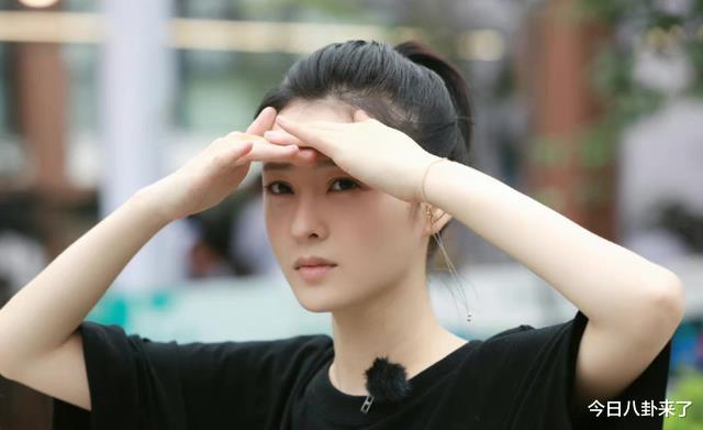 赵丽颖|跟赵丽颖撒娇的女生找到了，同录过节目，《幸福到万家》终于来了