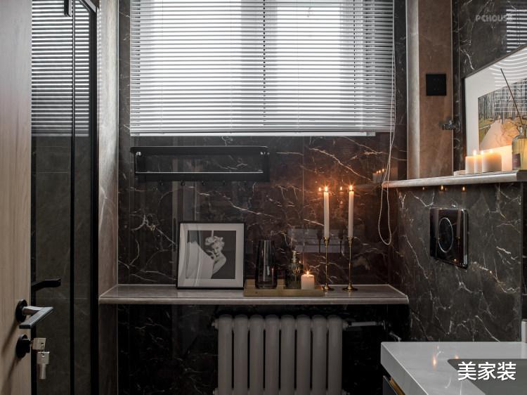 半深色半复古调的家,每一处都很完美,舒适又自然