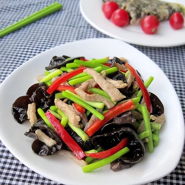 黄瓜|黑木耳对肾结石 排石的帮助到底有多大?