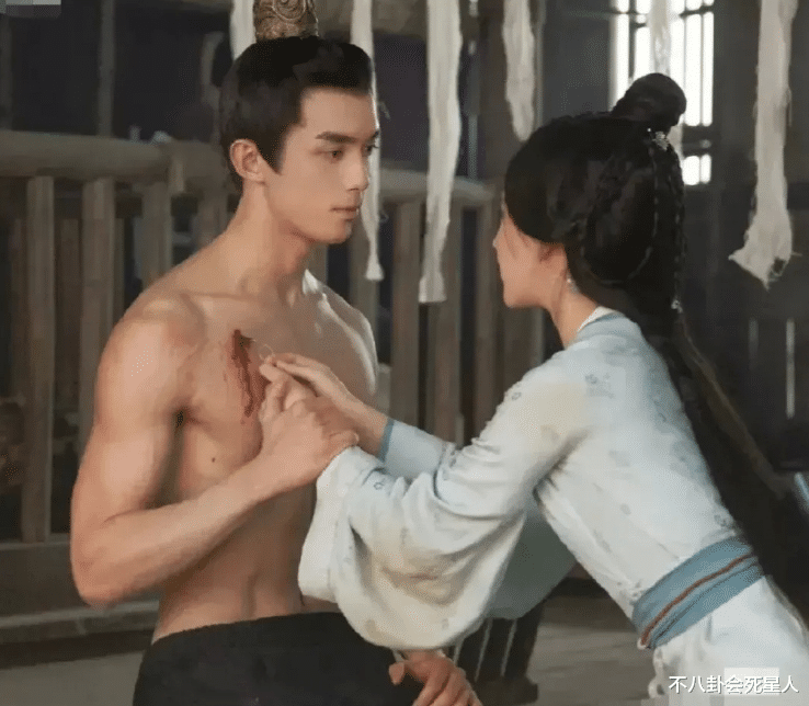 许凯|赘肉、肚腩、白斩鸡，10位男星身材“没料”还敢露肉，自信过头