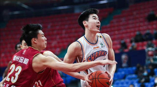 迈克尔·乔丹|CBA6大00后球员！一人3冠在手，一人入选全明星，一人是MVP候选人