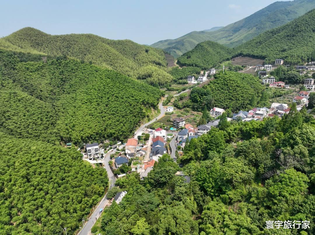壶口瀑布|梅皋坞山居——一座精致的别墅，融合了西方最典雅的庄园