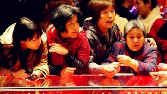 |周大福、周生生、周六福，哪个才是正品，有一个“骗”国人17年