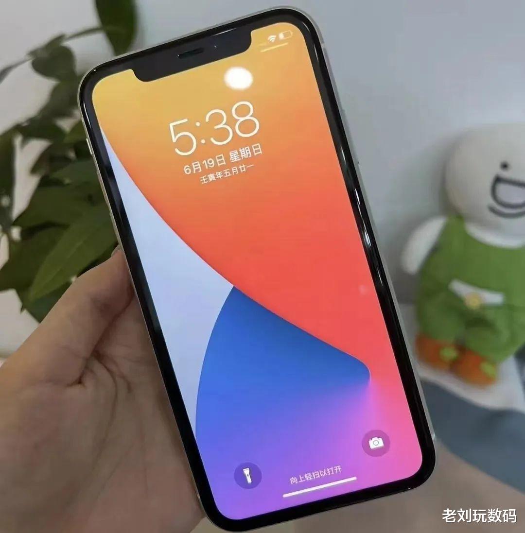 iphone xr|为什么它是最值得购买的二手苹果机,而不是iPhone XR?