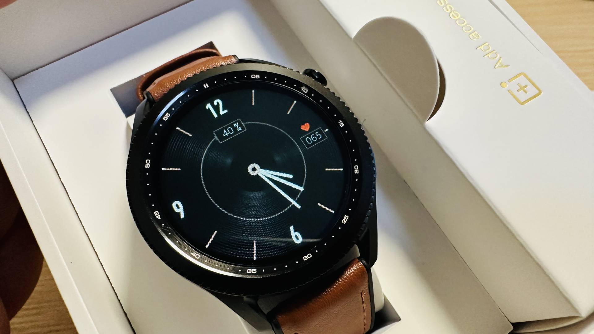 |提升穿戴属性，更加呵护健康--dido E10心电血压智能手表