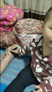 见过直接对着水龙头喝自来水的,没见过对着马桶喝水的,请问,马桶里冲出来的水味道怎么样呢?