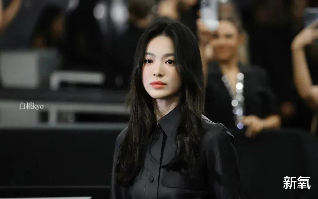 宋慧乔|十年了,宋慧乔的脸好像一直没变过,30岁的时候啥样现在还啥样