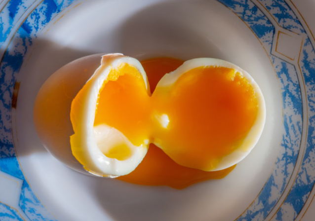 骨折|每天早上吃1个鸡蛋，到底是降血糖还是升血糖？医生告诉你答案
