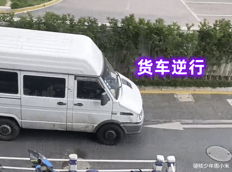 别惹女人!浙江一货车司机逆行遭女司机堵路,说啥都不让路