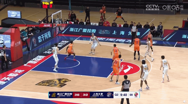 黄雅琼|CBA欢迎硬汉，但绝不能纵容恶汉，许钟豪不容姑息
