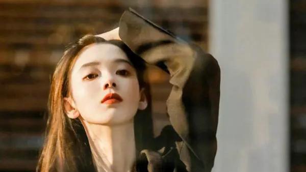 千金丫环|离开唐人！陈瑶终于与唐人解约，加入罗云熙公司，网友：好难火