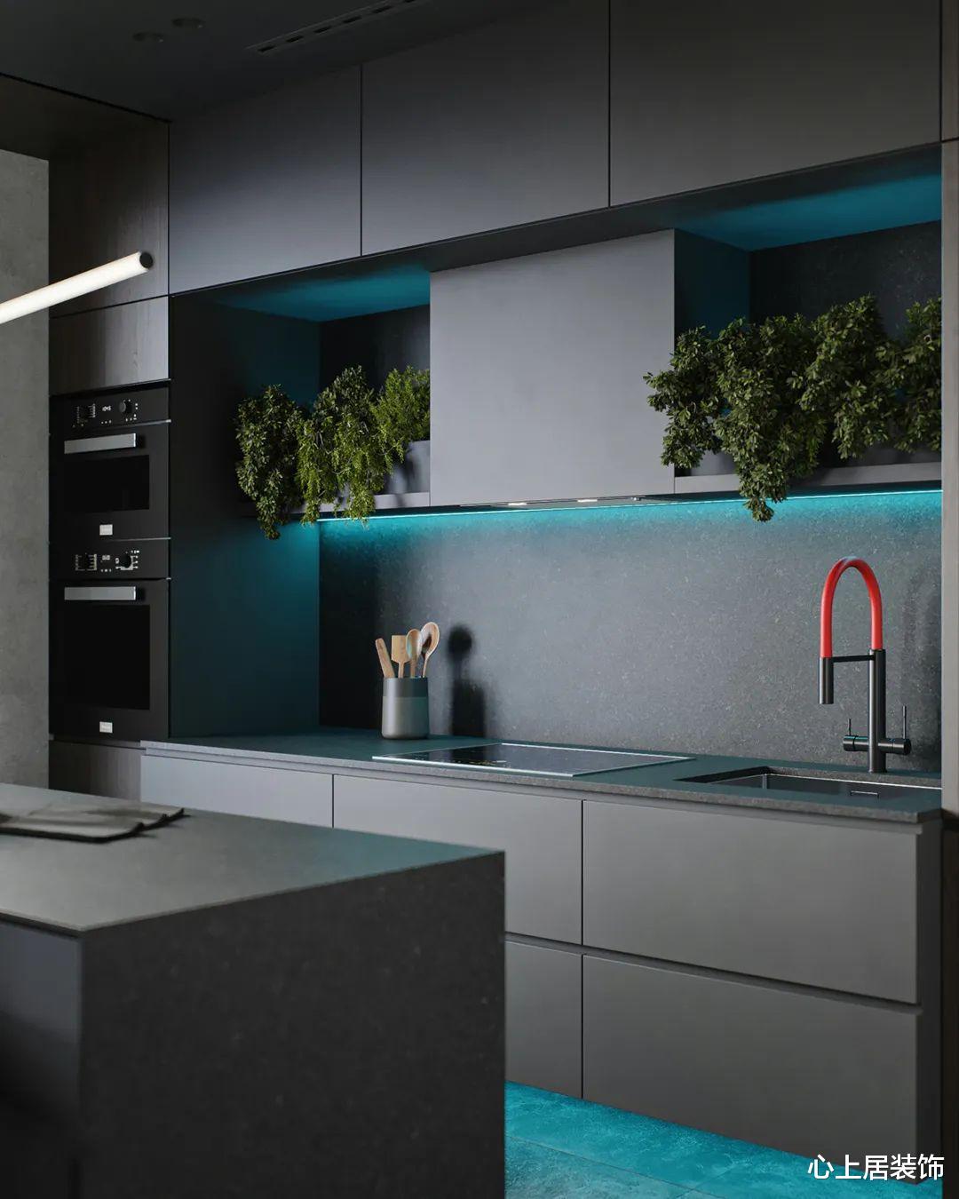 134㎡极简丨墨绿色工业风中的脉脉生机