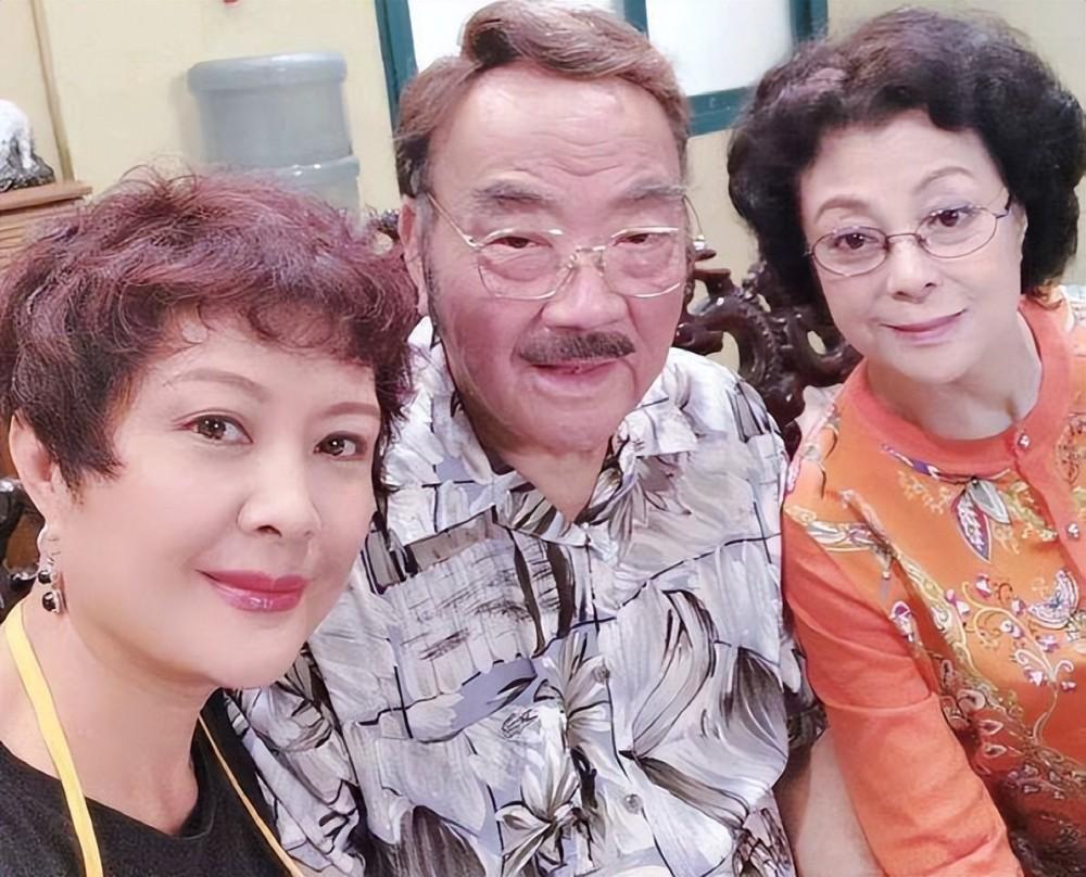 卢海潮|《外来媳妇本地郎》“苏伯”离世:哥哥是著名演员,妻儿也是名人