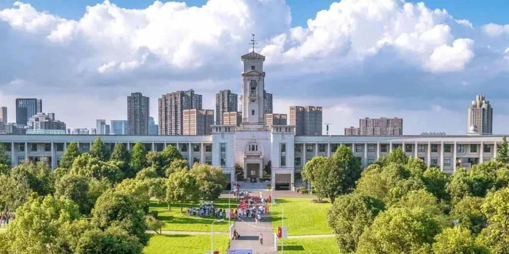 招聘|举贤不避亲?23岁海归女被“父亲单位”录用,企业:公平且公正!