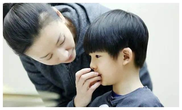 周杰伦|董洁：跟潘粤明离婚10年了，依旧背负骂名，如今生活状况如何？