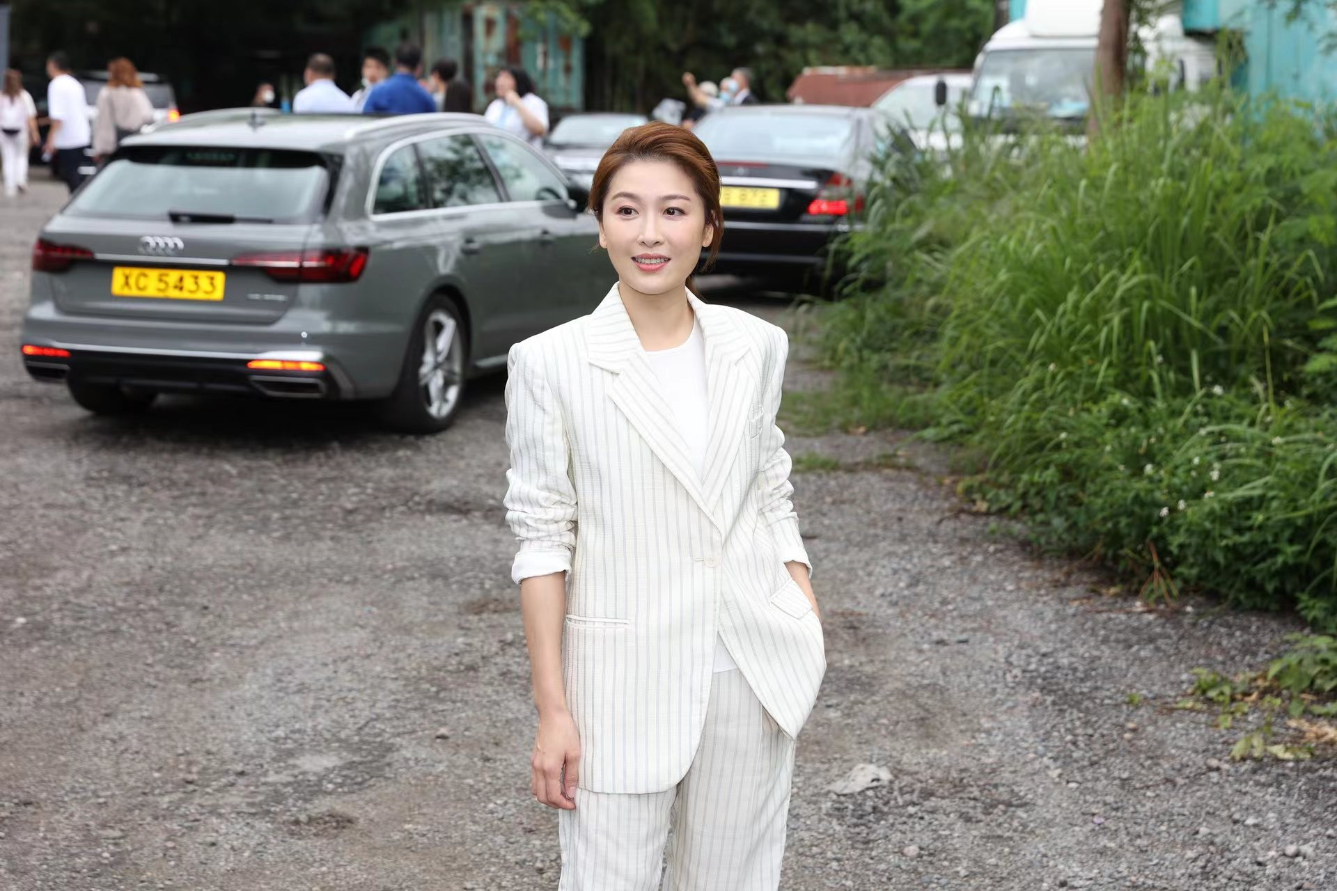 小三|43岁香港知名女星素颜出镜无惧雀斑皱纹,被传是小三如今幸福美满