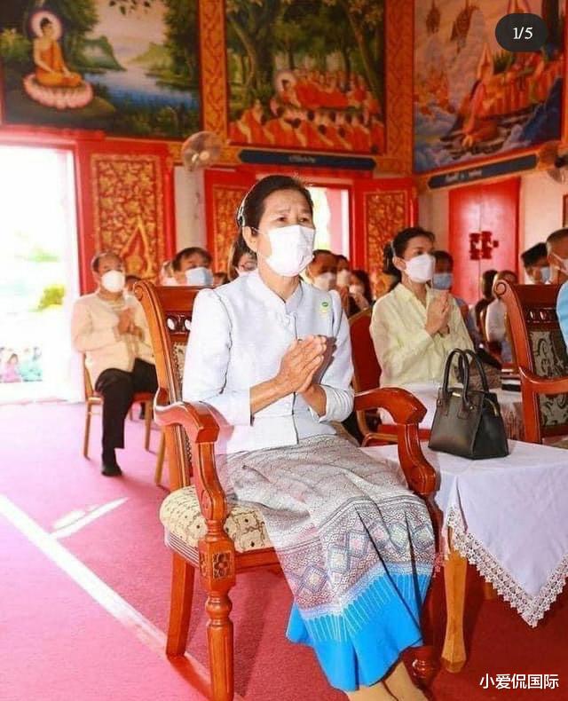 诗妮娜|100天未露面,拉玛十世为玉佛换装仍未见诗妮娜,贵妃或去养胎