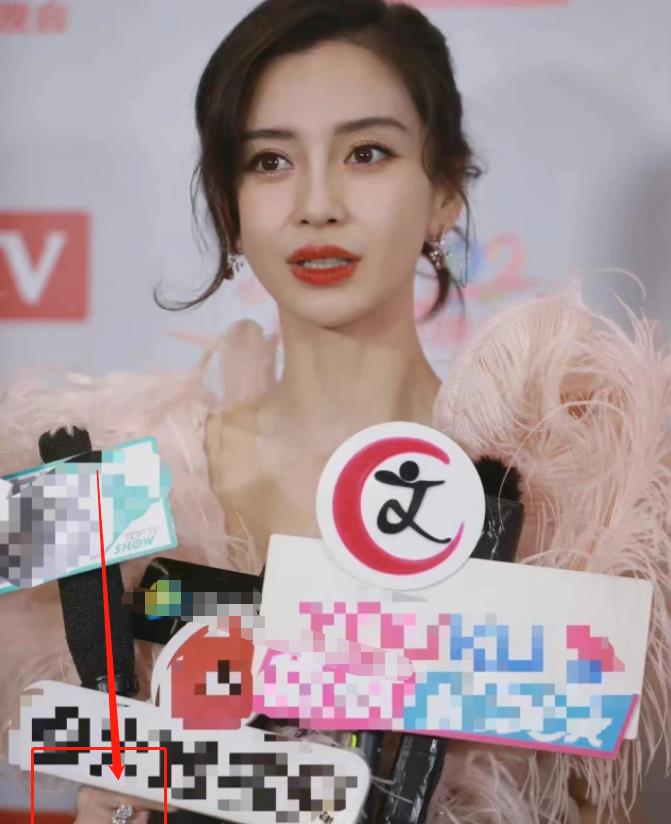 Angelababy|Baby透露过年计划，绝口不提黄晓明，其中的一句话和手上细节亮了